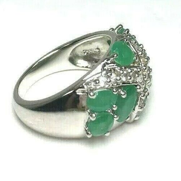 Emerald and Sterling Silver Ring Size 6 - Picture 8 of 12